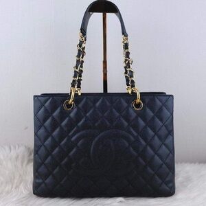 Chanel GST Excellent Condition